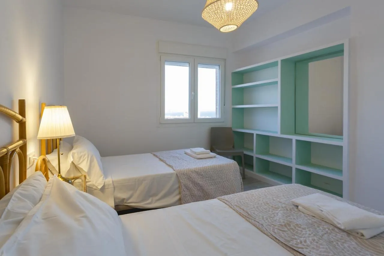Atlantico Family Home By Cadiz4Rentals 0*, カディス